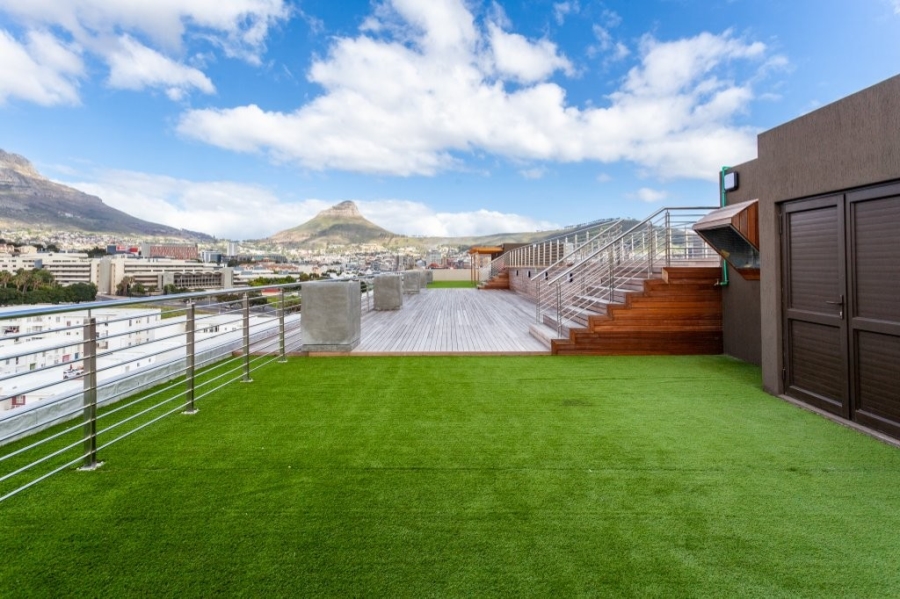 2 Bedroom Property for Sale in Zonnebloem Western Cape